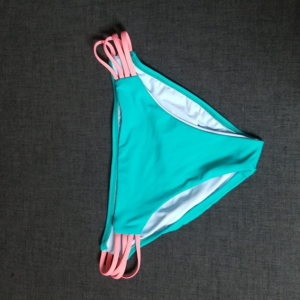 2/$25 or 3/$30 L*Space Oasis Turquoise String Bikini Bottoms SzM